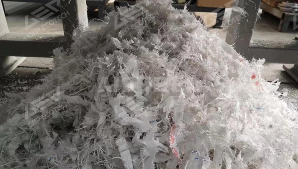 噸包袋專用撕碎機選型指南